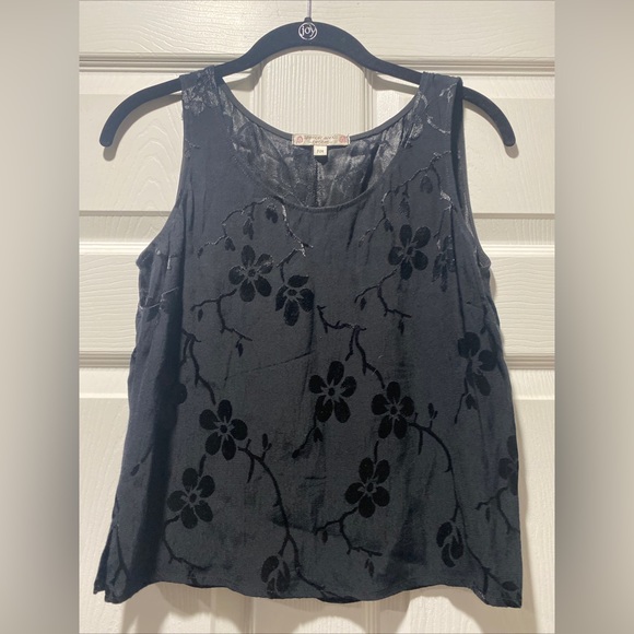 spencer alexis Tops - Spencer Alexis Black Tank Top Petite M Blouse Satin Embossed
